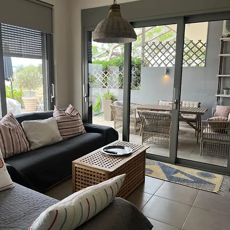 Comfy Kourouta Apartment & Suite Buitenkant foto