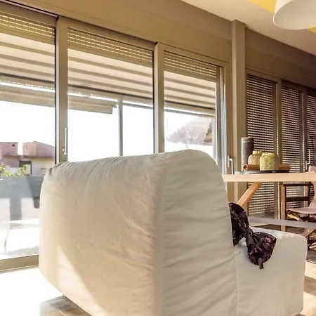 Comfy Kourouta Apartment & Suite Buitenkant foto